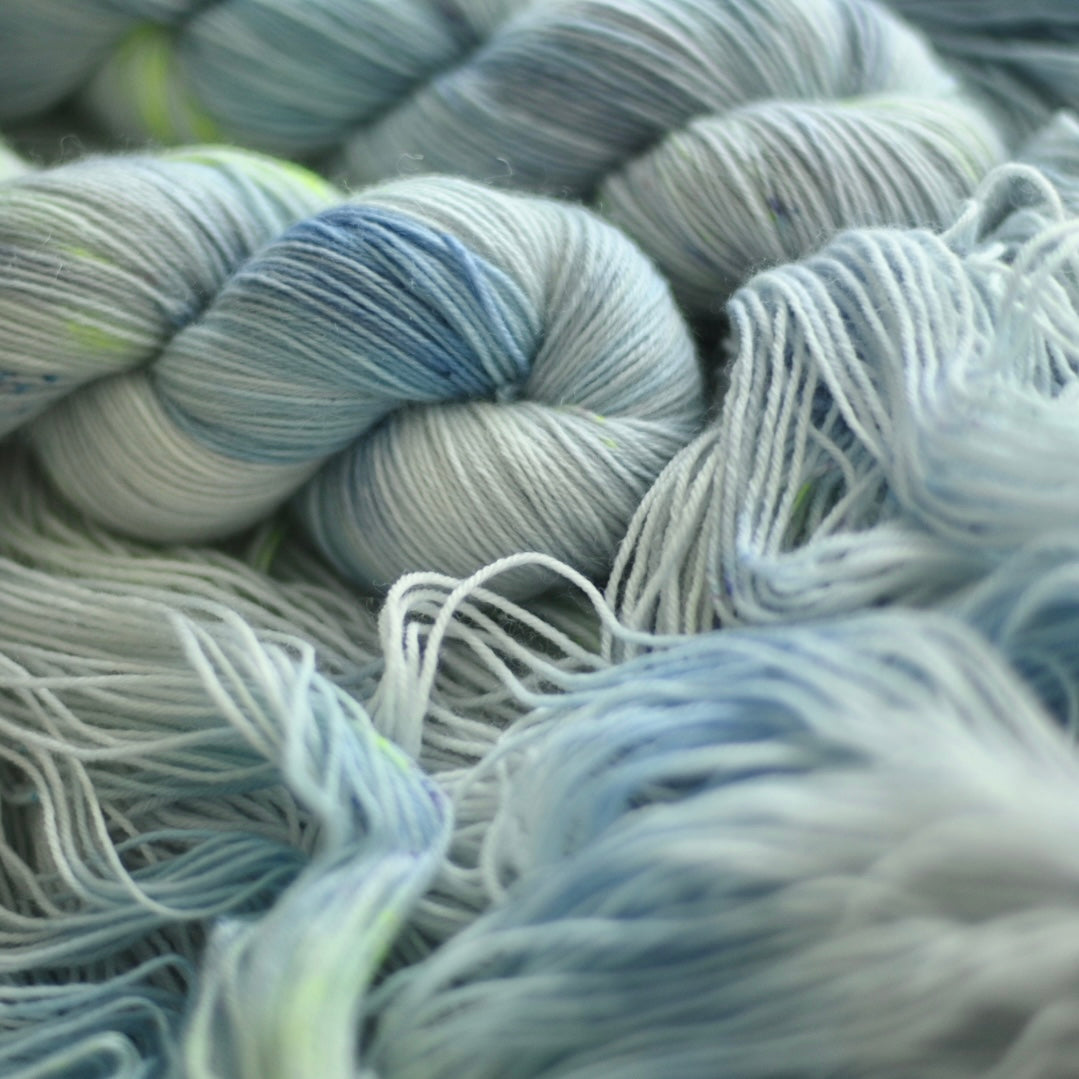 Hand-dyed yarn No.138 sock yarn "Pamina"
