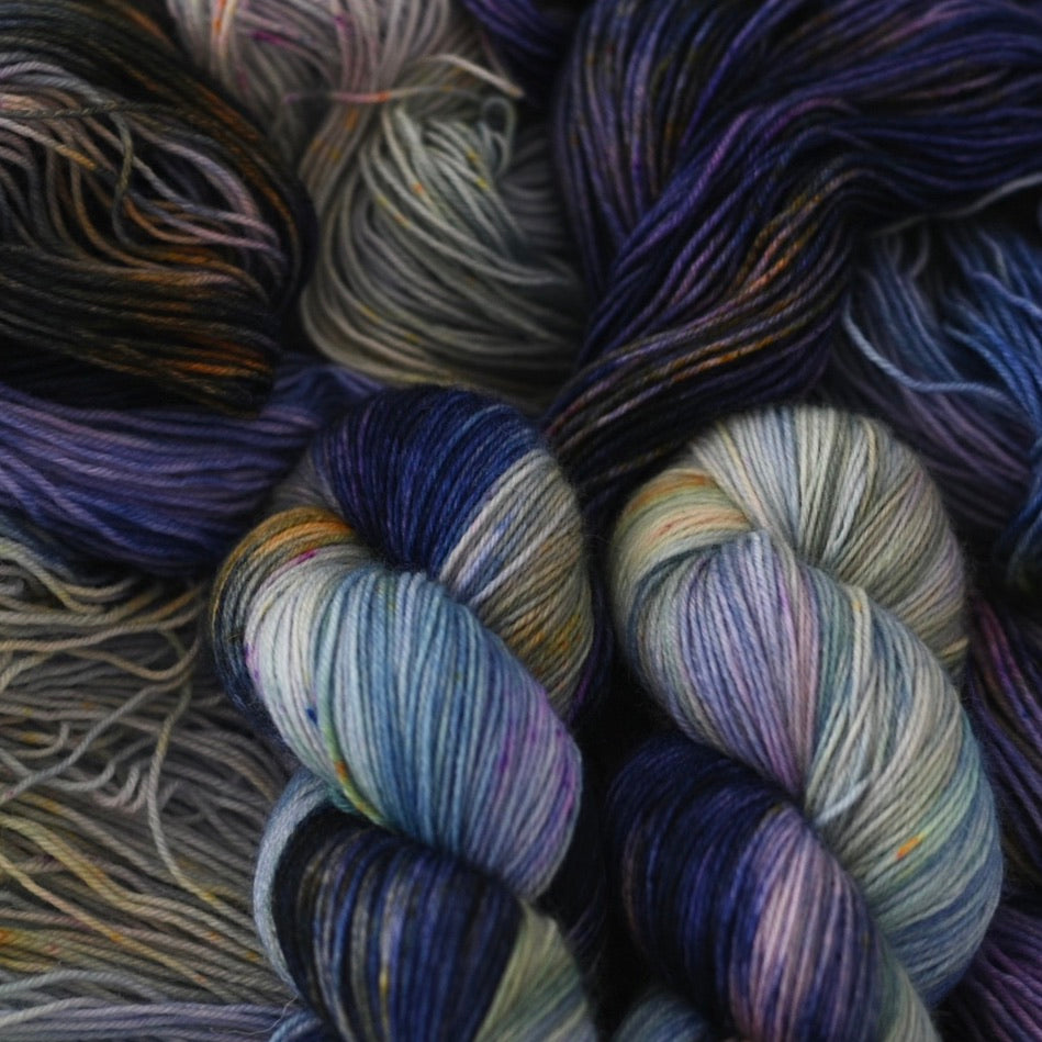 Hand-dyed yarn No.138 sock yarn "Pamina"