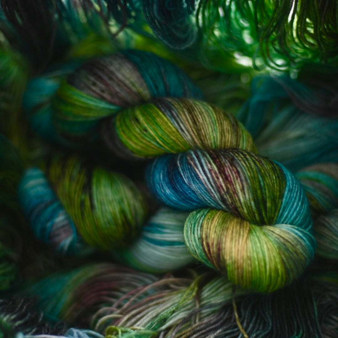 Hand-dyed yarn No.138 sock yarn "Pamina"