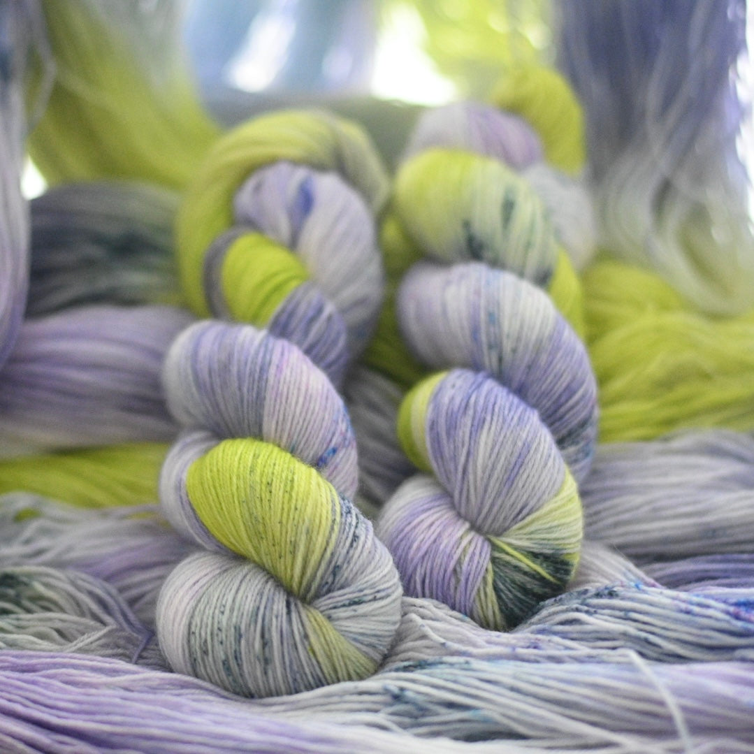 手染め糸 No.392 ソックヤーン「Iris」