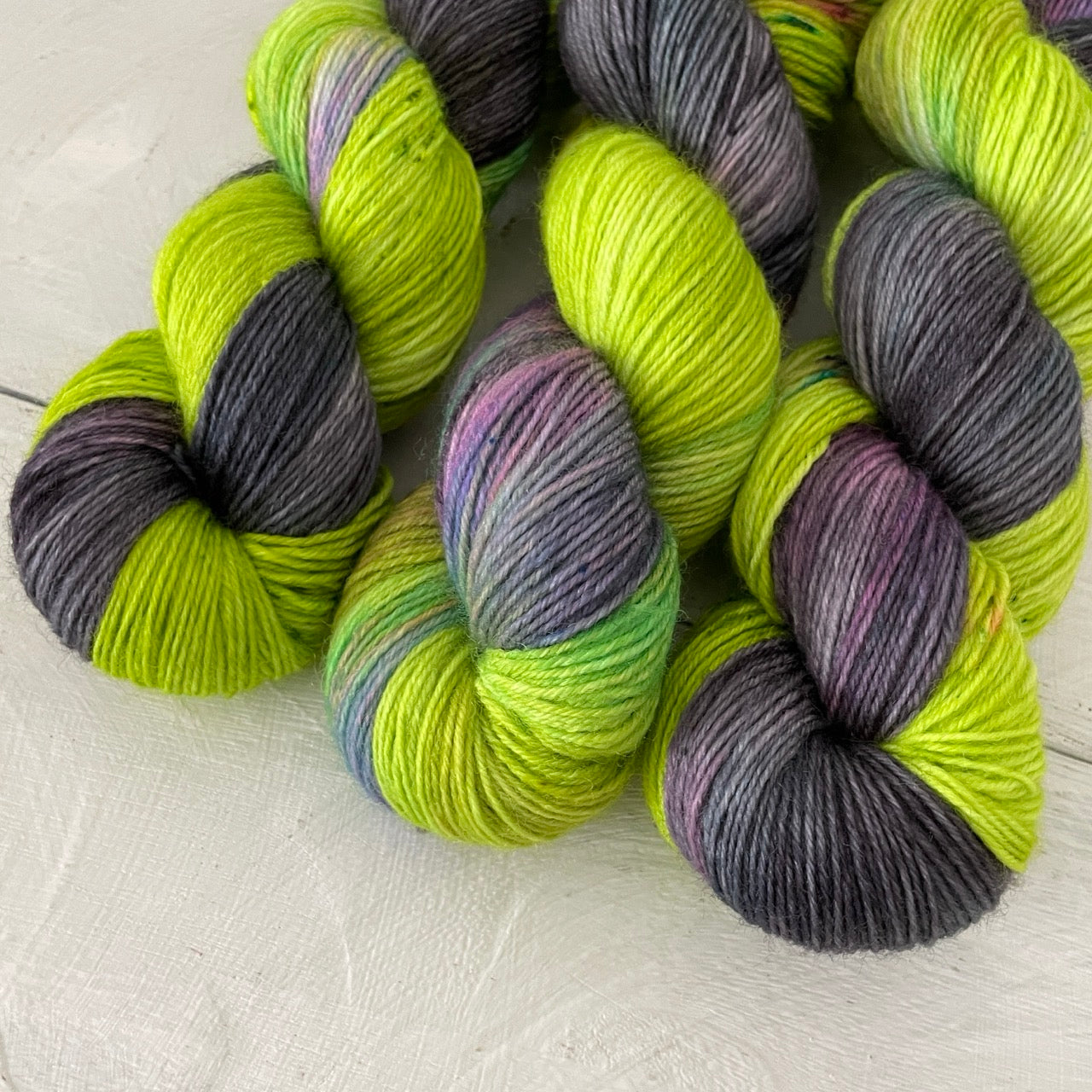 手染め糸 No.409 ソックヤーン「You Spotted Snakes」