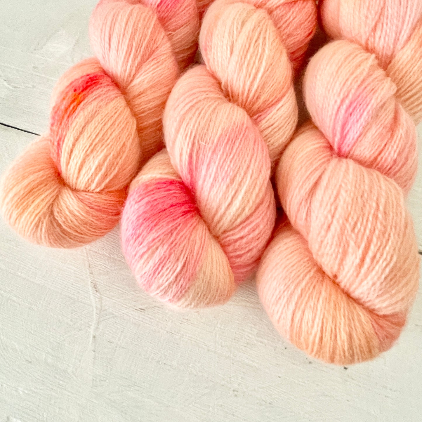 Hand-dyed yarn No.236 BFL lace "Scotland"