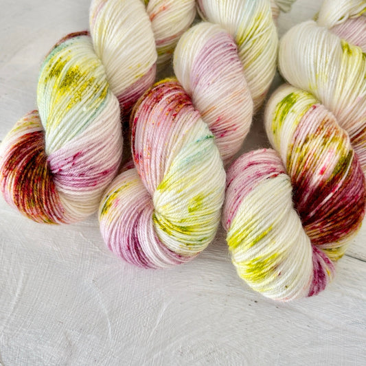 手染め糸 No.87 ソックヤーン「Våren」