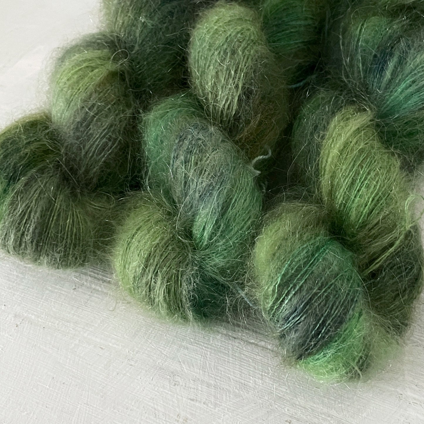 手染め糸 No.307 キッドモヘア&シルク「An Earthly Tree 」