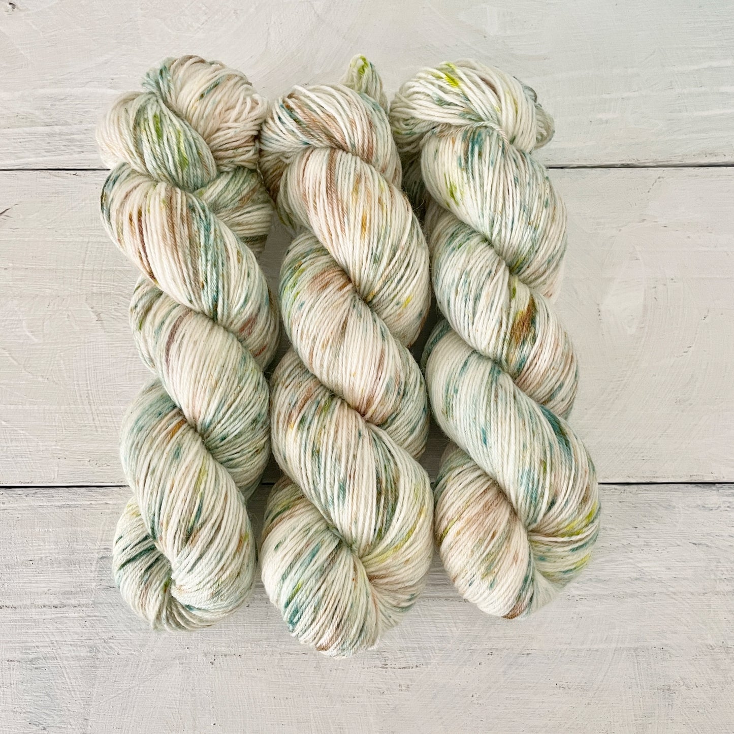 【雪染め】手染め糸 No.327 ソックヤーン「Paavalin laulu」