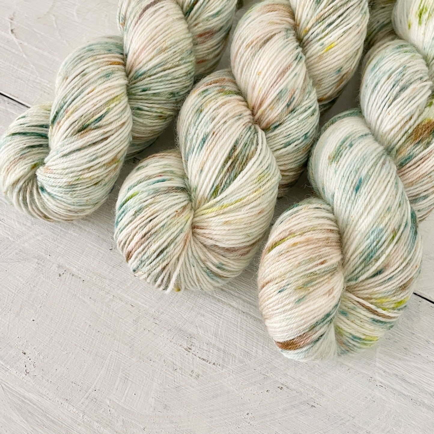 【雪染め】手染め糸 No.327 ソックヤーン「Paavalin laulu」