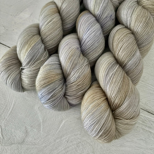 【限定】ファインメリノレース「Litanei auf das Fest Allerseelen」