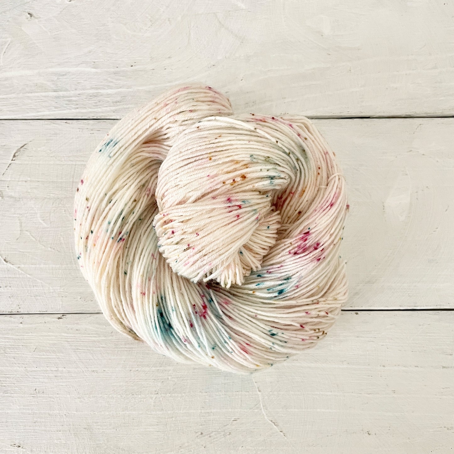 手染め糸 No.340 ソックヤーン「Et la fleur volé」