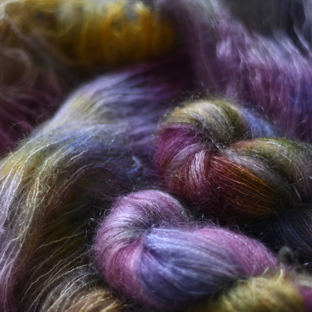 Hand-dyed yarn No.248 Kid Mohair & Silk "Traum durch die Dämmerung"