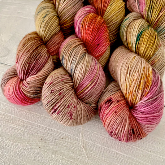 手染め糸 No.263 ソックヤーン「Lieder der Ophelia」