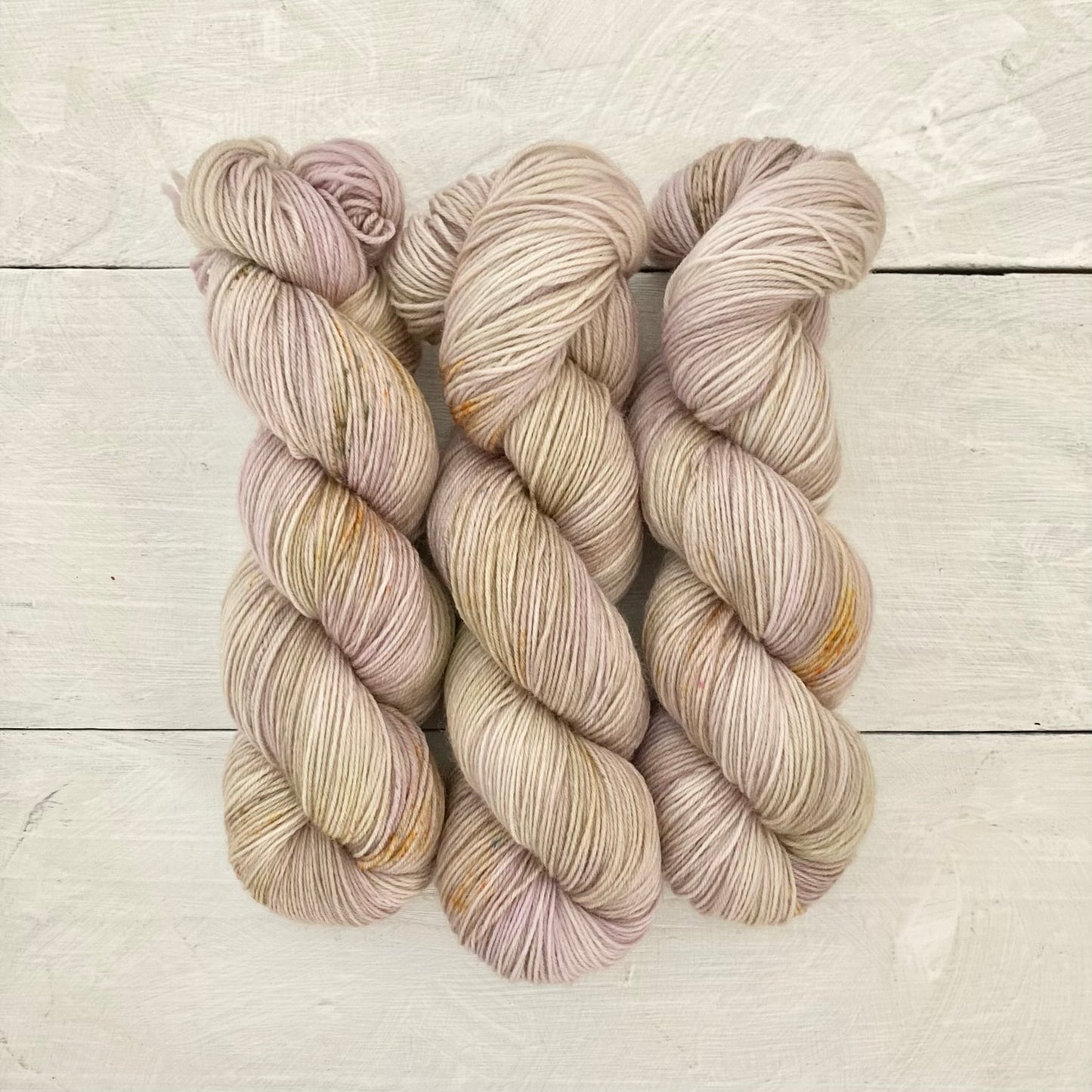 Hand-dyed yarn No.224 4-ply Polwas "Das Geheimnis"