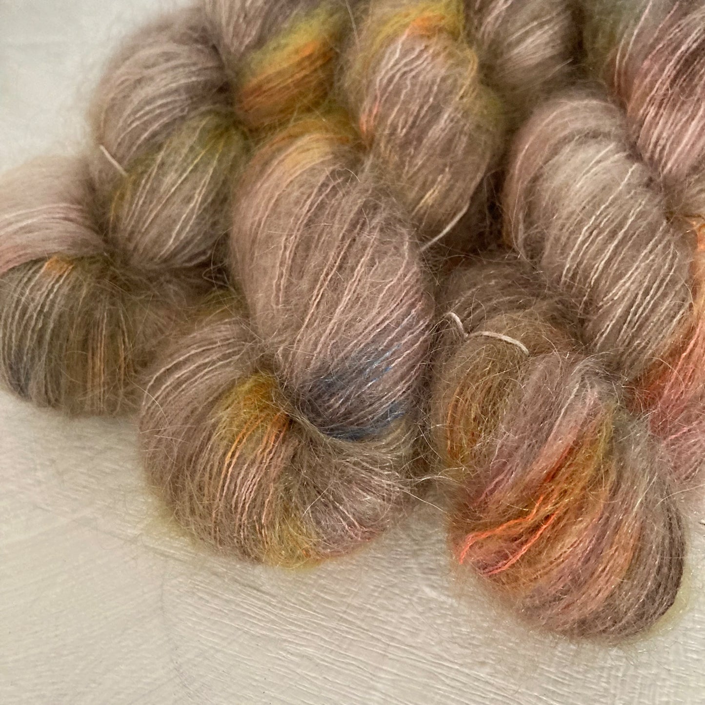 Hand-dyed yarn No.143 Kid Mohair & Silk "Au Coin du Feu"