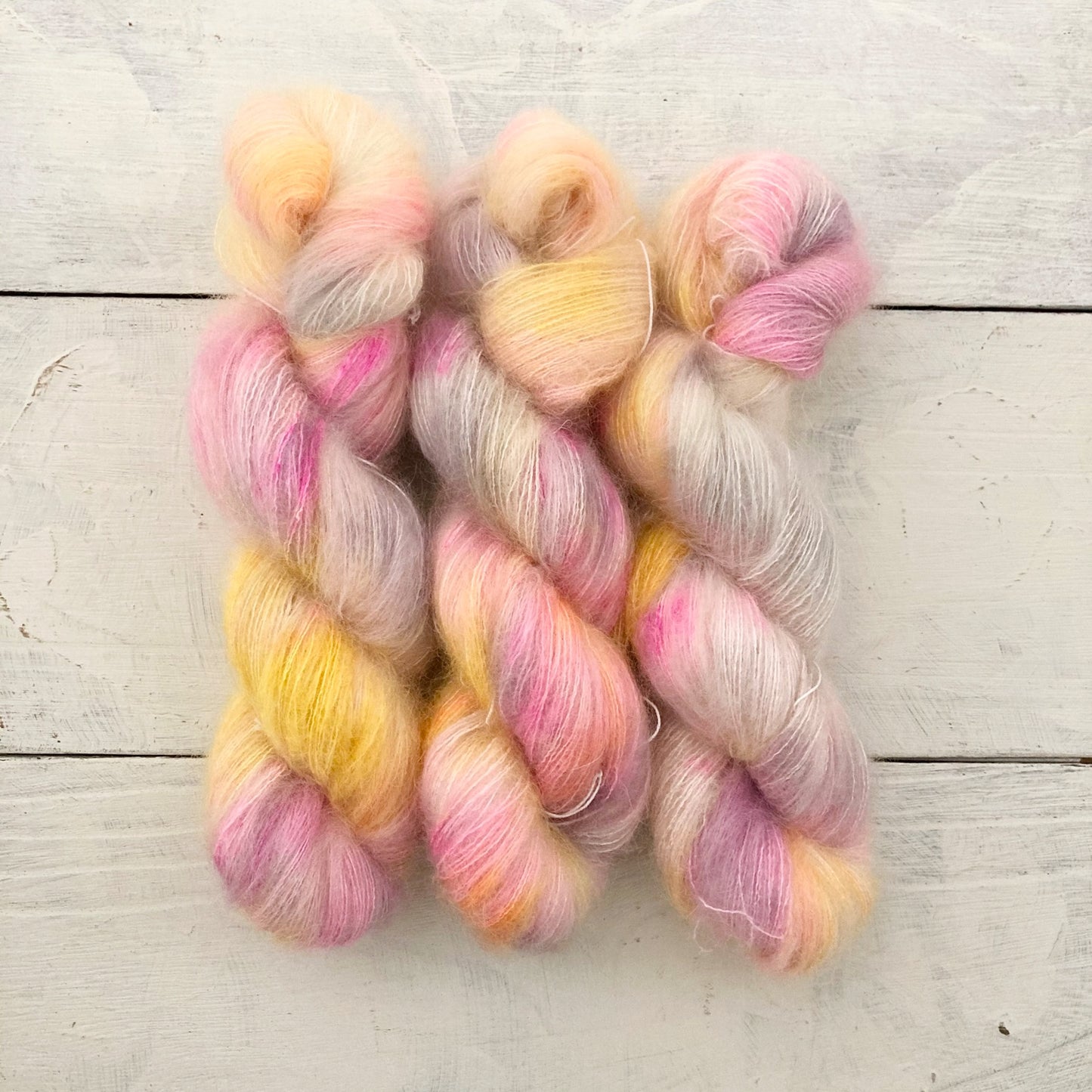 Hand-dyed yarn No.141 Kid Mohair & Silk "Frühlingsstimmen"