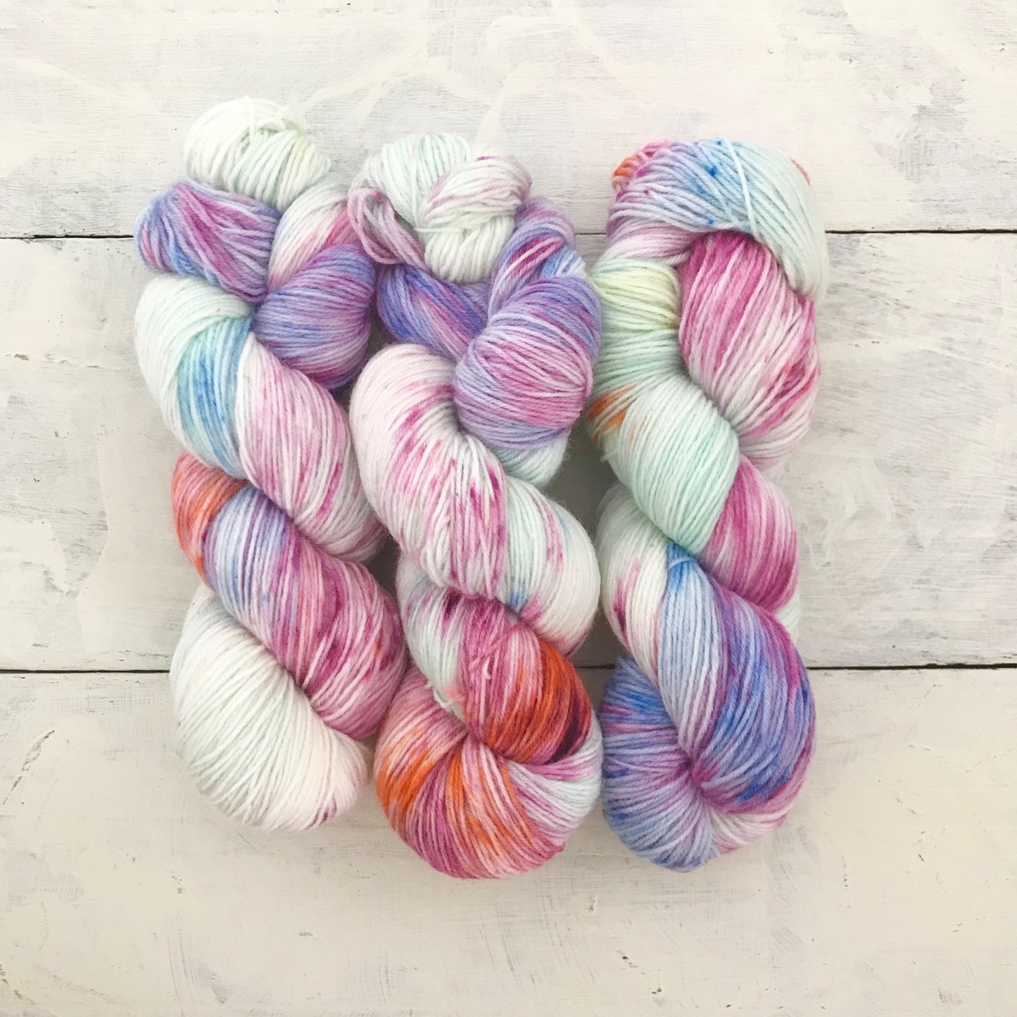 【玉巻】手染め糸 No.29 ソックヤーン「Widmung」