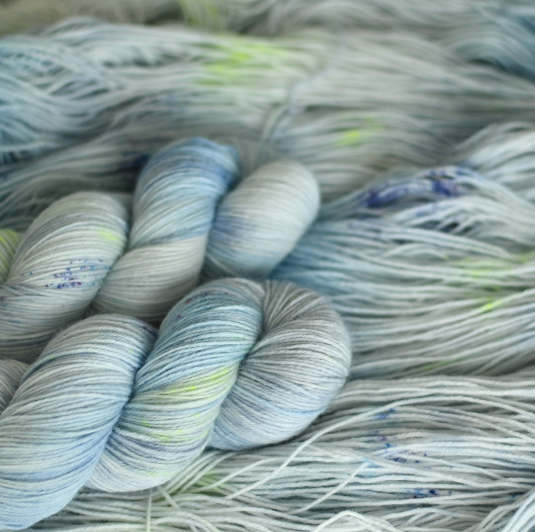Hand-dyed yarn No.138 sock yarn "Pamina"