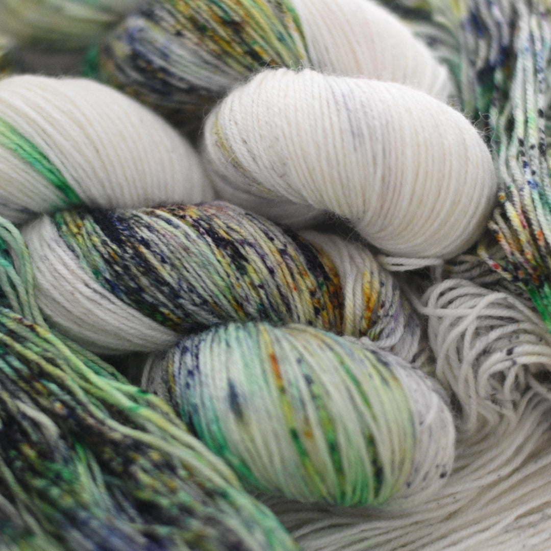 手染め糸 No.438 ソックヤーン「Dover Beach」