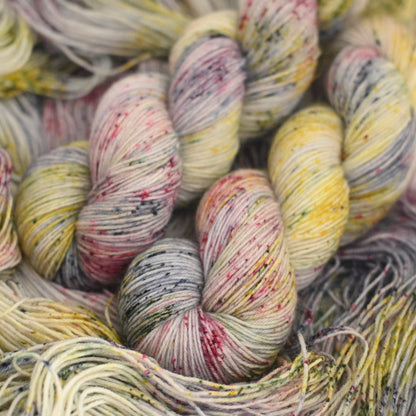 手染め糸 No.445  ソックヤーン「 Frühlingsnacht」