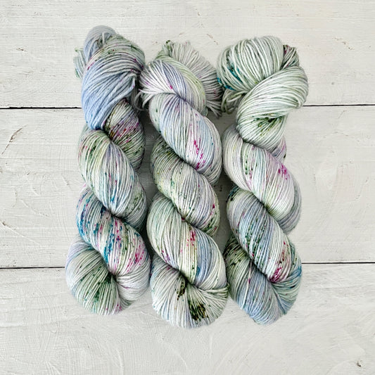 Hand-dyed yarn No.138 sock yarn "Pamina"