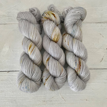手染め糸 No.395 ソックヤーン「Frühlingsabend」