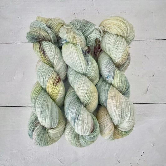 手染め糸 No.407　BFLレース「Erlafsee」
