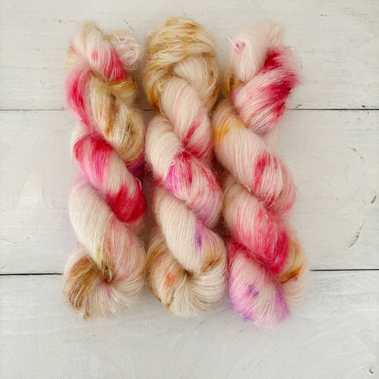 手染め糸 No.78 キッドモヘア＆シルク「Musetta」