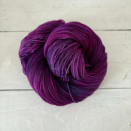 手染め糸 No.425 ソックヤーン「A coronal 」