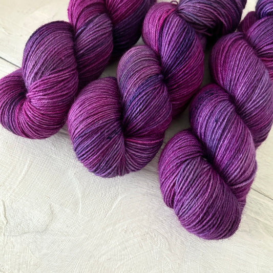 手染め糸 No.425 ソックヤーン「A coronal 」