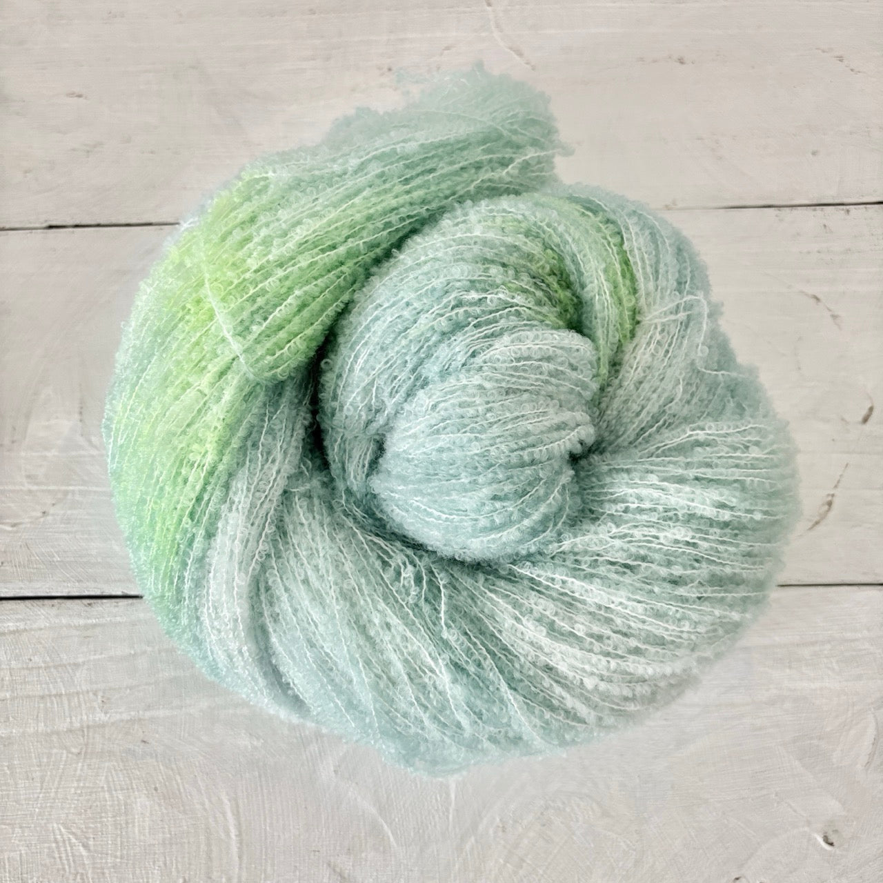 手染め糸 No.429 メリノブークレ「Skye Boat Song 」