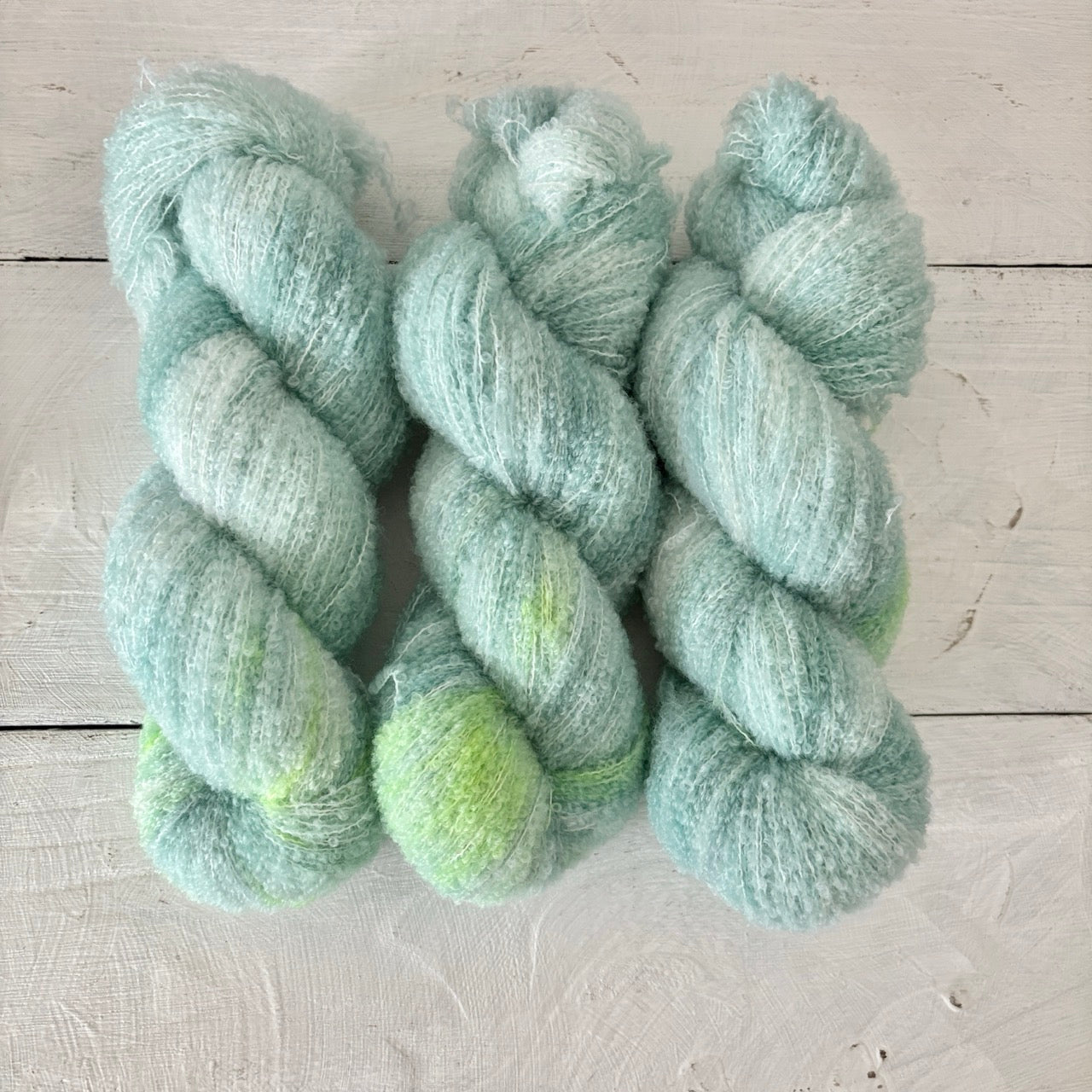 手染め糸 No.429 メリノブークレ「Skye Boat Song 」