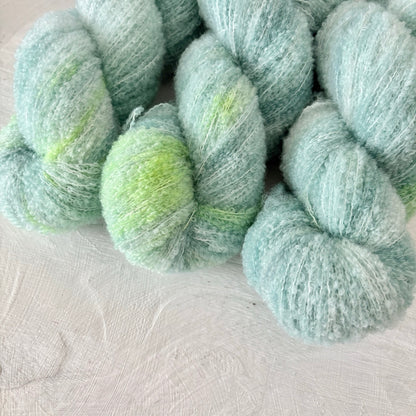 手染め糸 No.429 メリノブークレ「Skye Boat Song 」