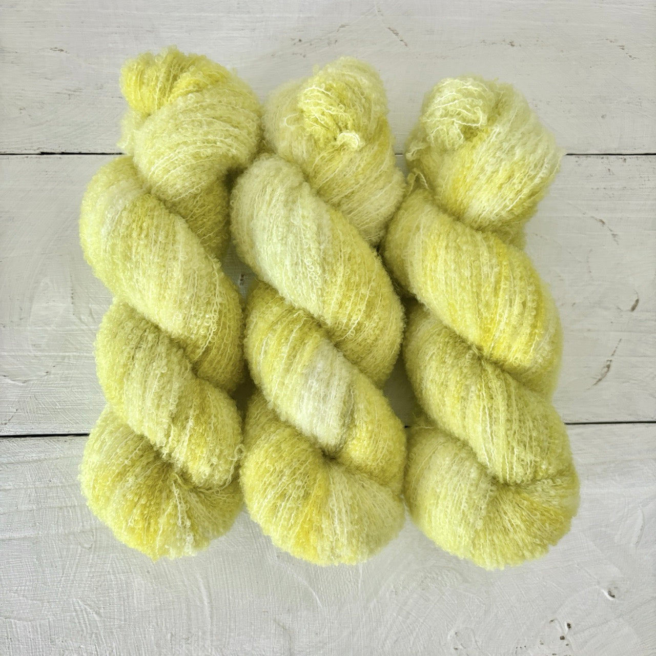 手染め糸 No.428 メリノブークレ「Auld Lang Syne」