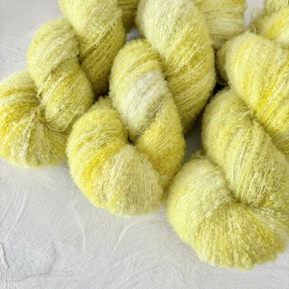 手染め糸 No.428 メリノブークレ「Auld Lang Syne」