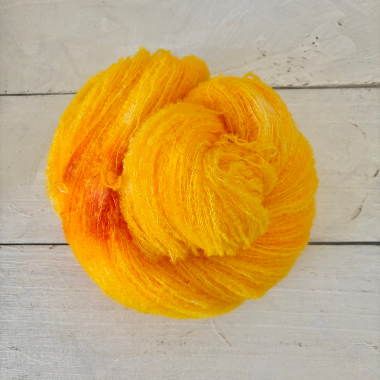 手染め糸 No.427 メリノブークレ「To Daisies」