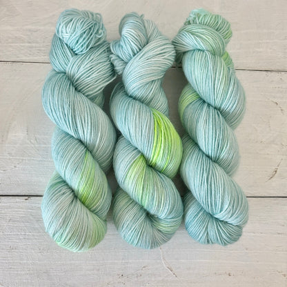 手染め糸 No.429 ソックヤーン「 Skye Boat Song」