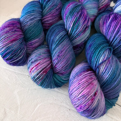 手染め糸 No.432 ソックヤーン「Mein Sehnen, mein Wähnen」