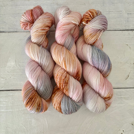 手染め糸 No.433 ソックヤーン「The Morning of the Year」