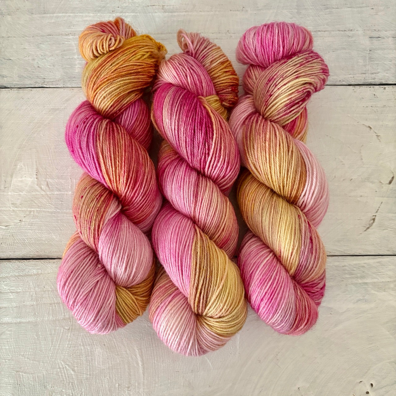 手染め糸 No.435 ソックヤーン「Romance」