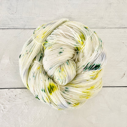 Hand-dyed yarn No.138 sock yarn "Pamina"