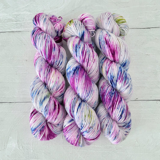 Hand-dyed yarn No.138 sock yarn "Pamina"