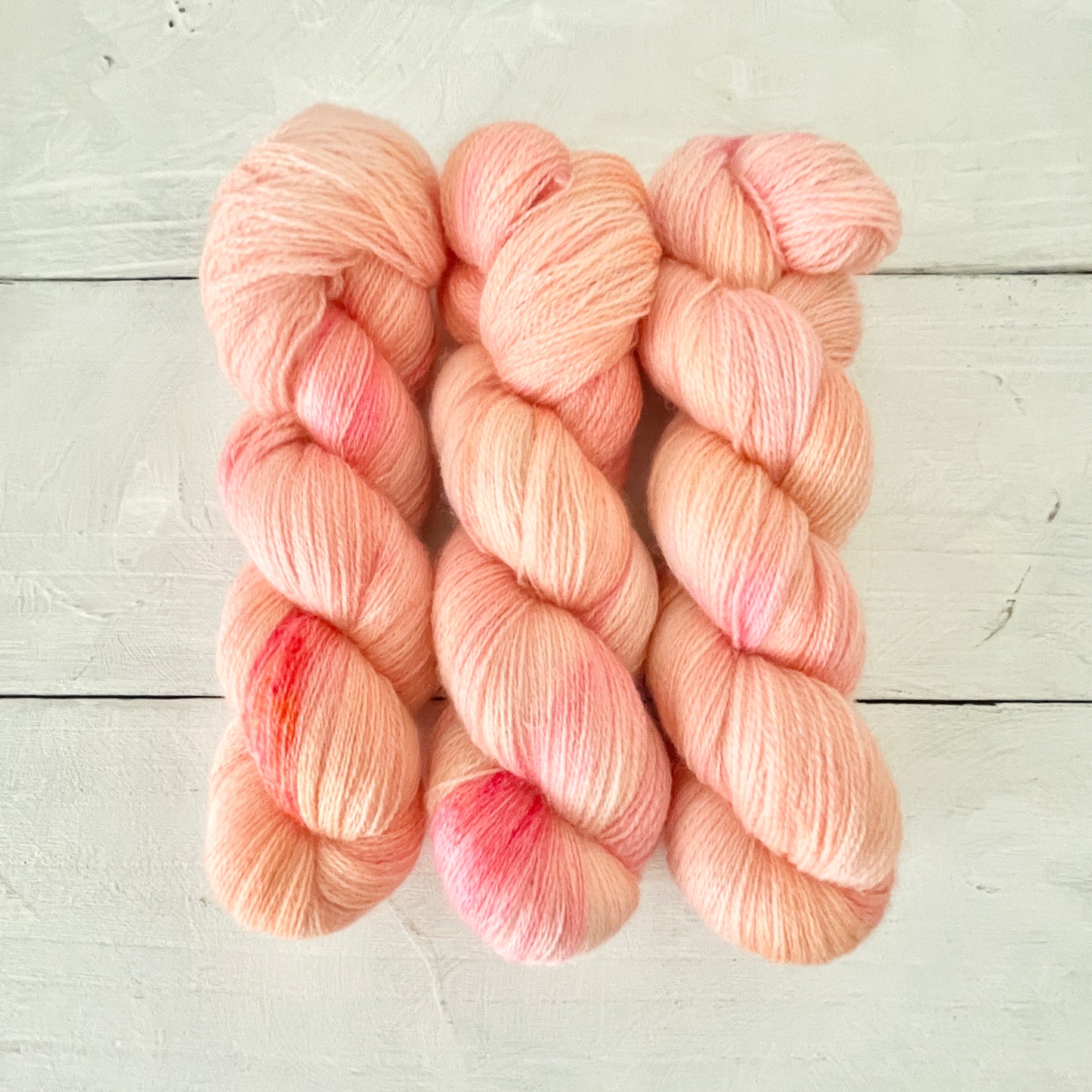 Hand-dyed yarn No.236 BFL lace "Scotland"