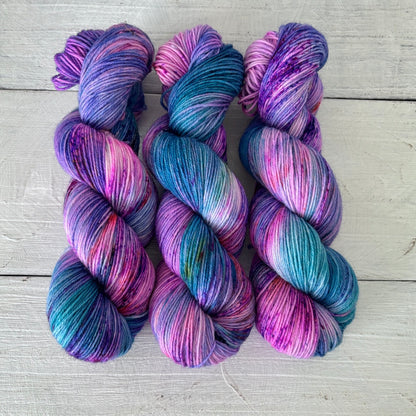 手染め糸 No.432 ソックヤーン「Mein Sehnen, mein Wähnen」