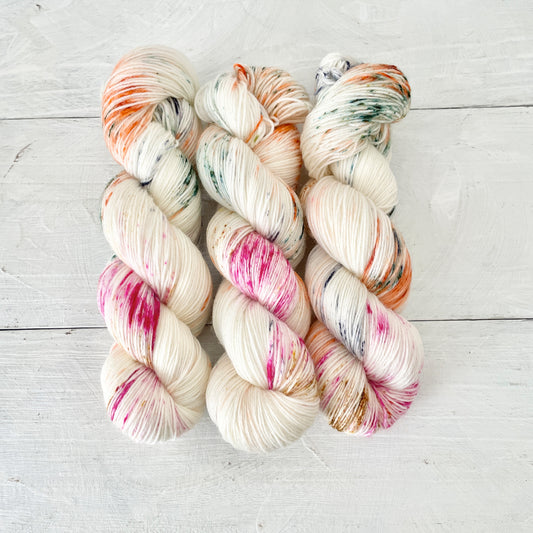 Hand-dyed yarn No.117 sock yarn "Oiseaux tristes"