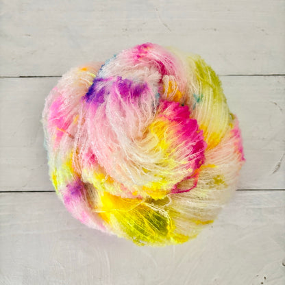 手染め糸 No.441 メリノブークレ「Mardi gras」