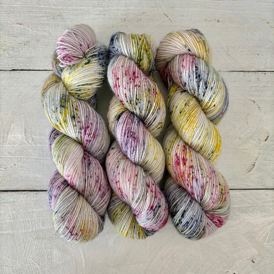 手染め糸 No.445  ソックヤーン「 Frühlingsnacht」