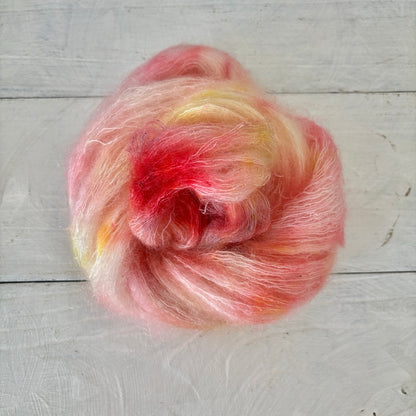 手染め糸 No.197 キッドモヘア&シルク 「Rose Adagio」