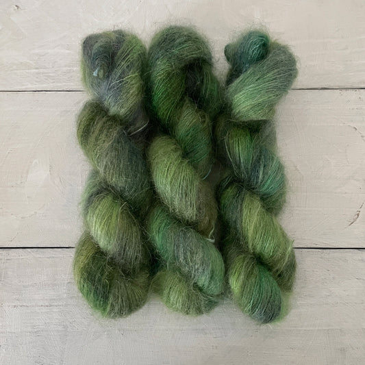 手染め糸 No.307 キッドモヘア＆シルク「An Earthly Tree 」