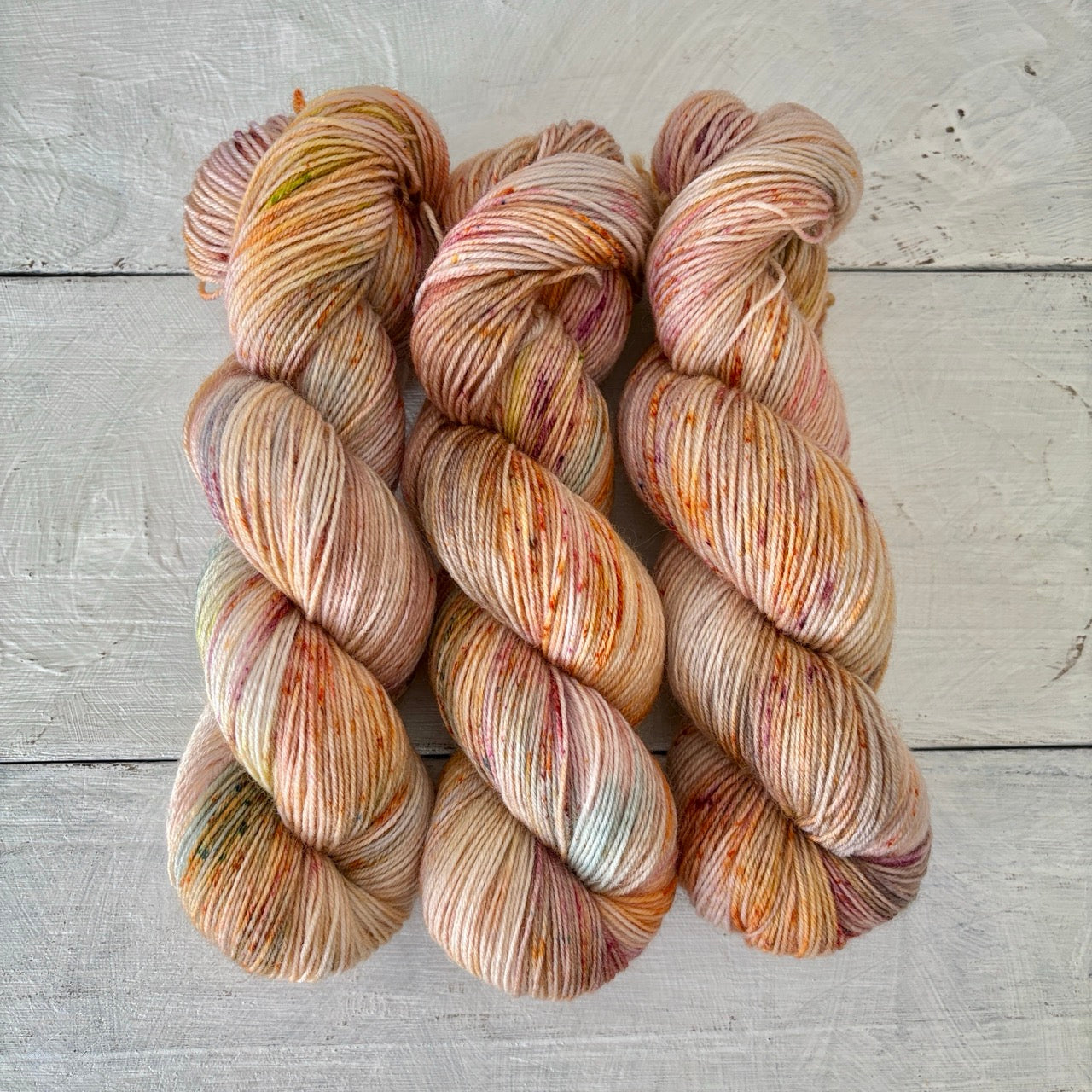 Hand dyed yarn 北の手染め毛糸：FibrEsquisse（ファイバーエスキス）