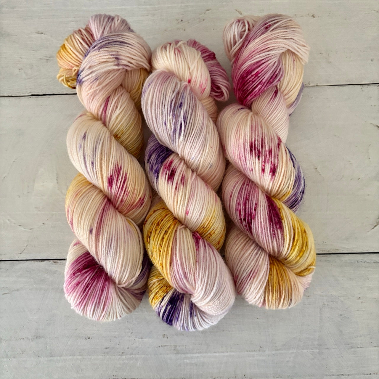 Hand dyed yarn 北の手染め毛糸：FibrEsquisse（ファイバーエスキス）
