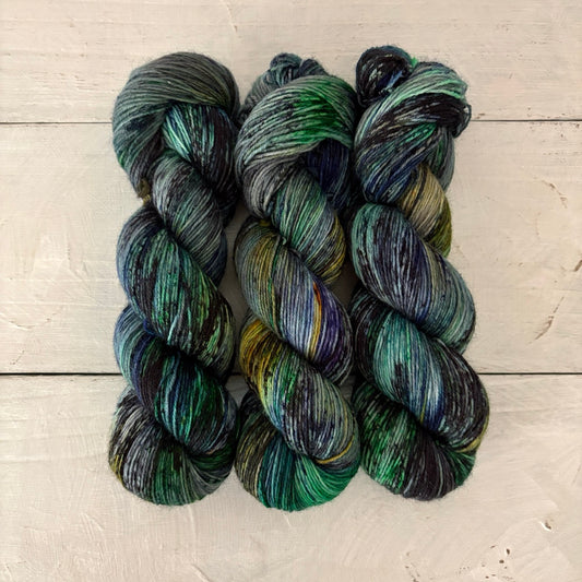 手染め糸 No.475 ソックヤーン「La Forêt enchantée」