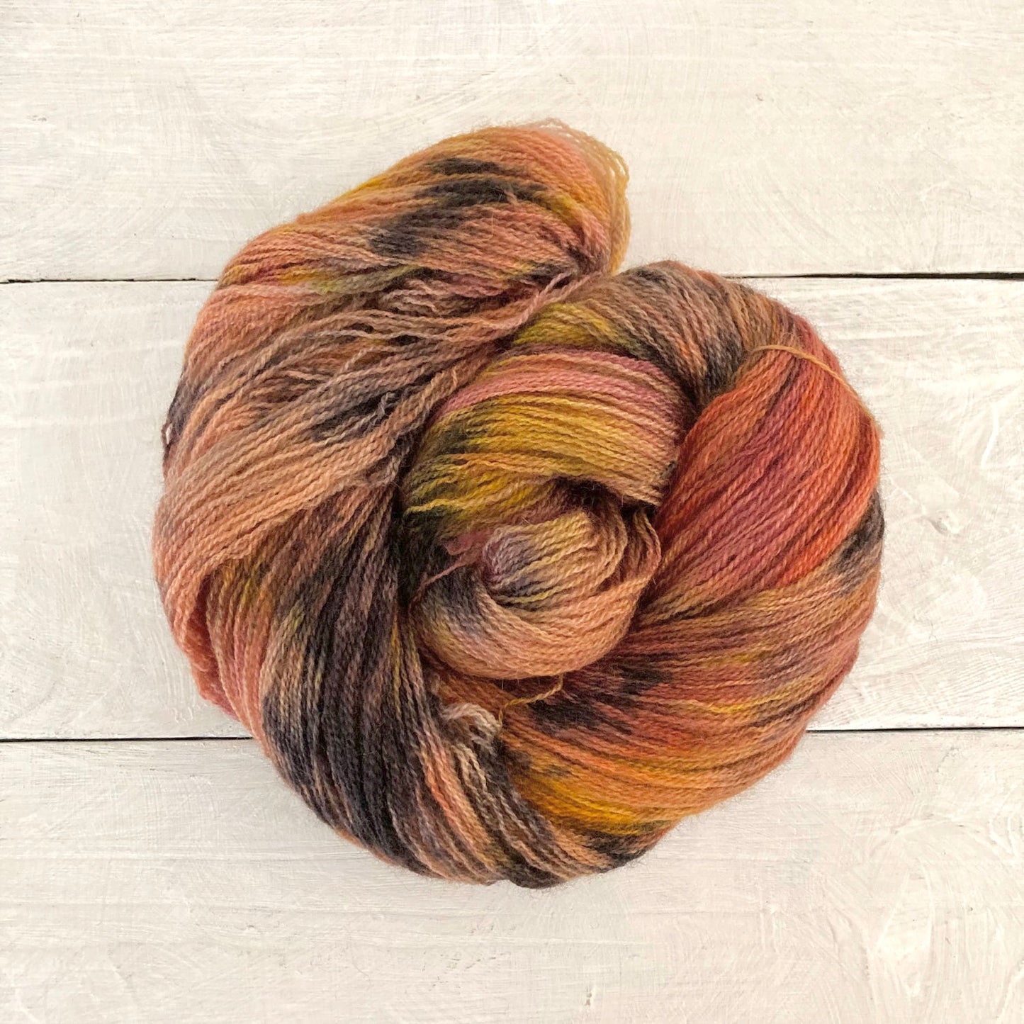 Hand-dyed yarn No.237 BFL lace "Dance of the Knights"